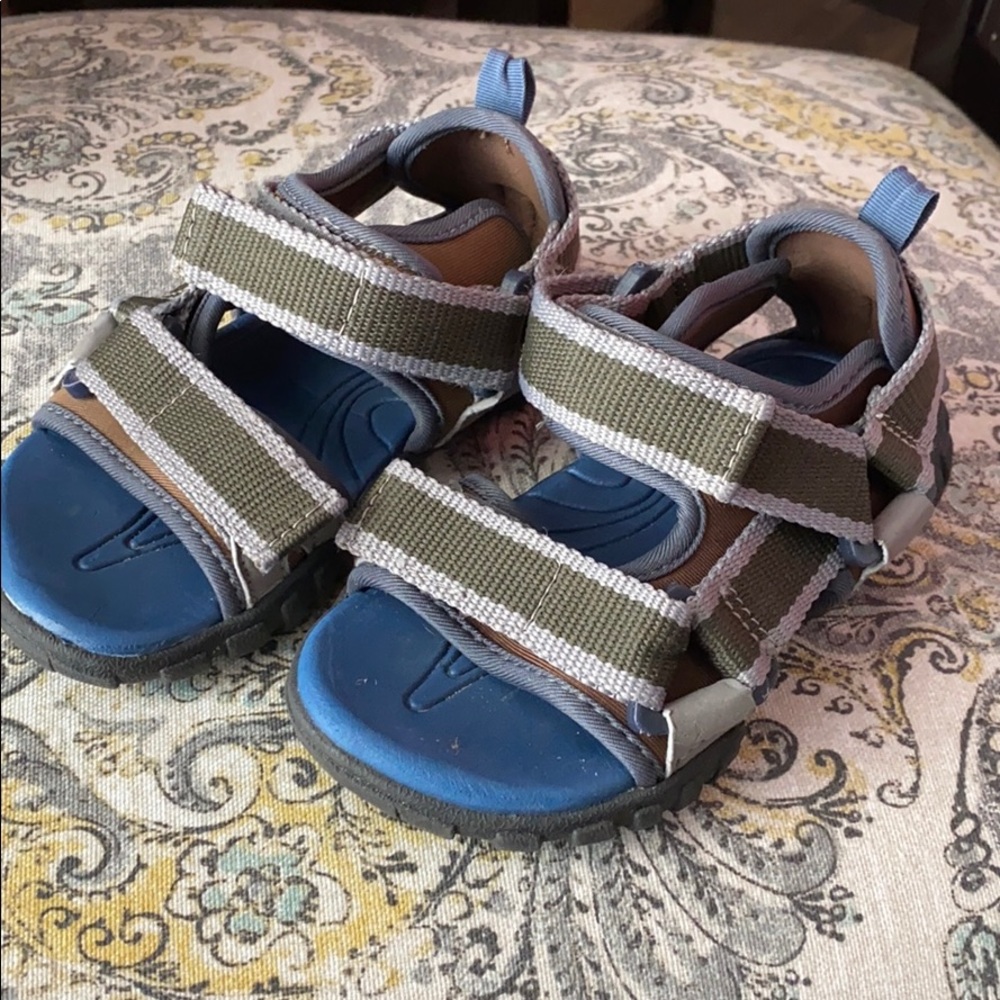 Toddler boys Gap water sandals